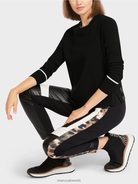 Marc Cain Riietus \"rethink together\" lõhikuga kampsun J8DT1182 must ja valge