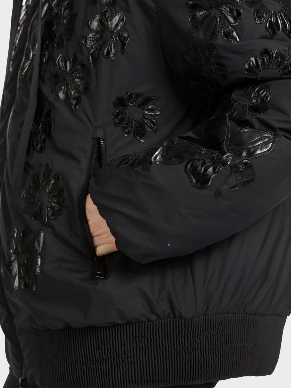 Marc Cain Riietus \"koos ümber mõtlema\" välijope J8DT233 must